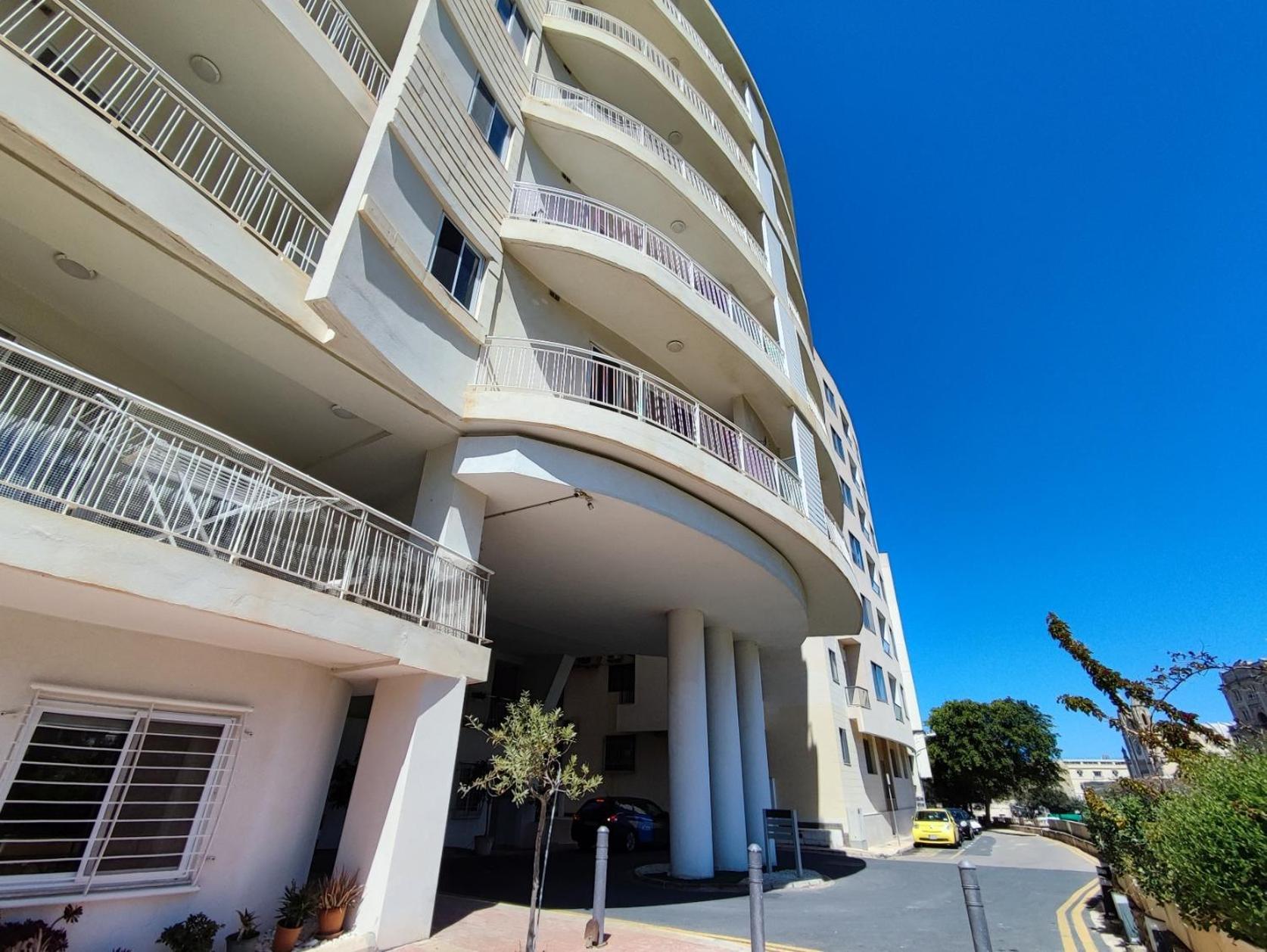 St Julians - Balluta 2 Bedroom Apartment San Julián Exterior foto